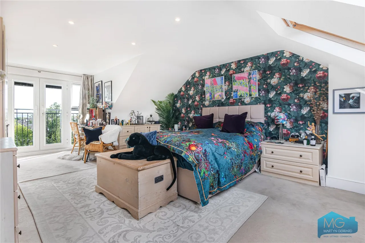 Pollard Road, London, N20, photo 24