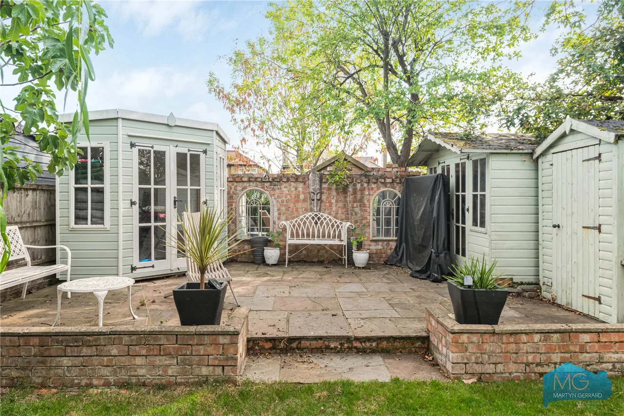 Pollard Road, London, N20, photo 33