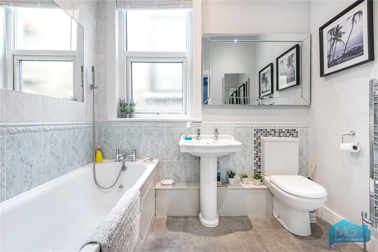 Pollard Road, London, N20, photo 21