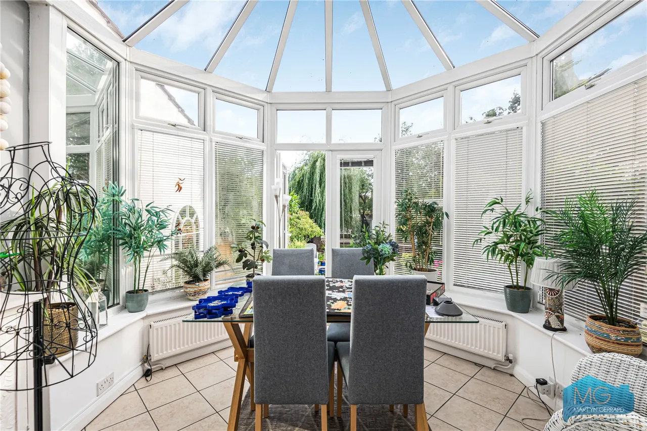 Pollard Road, London, N20, photo 14