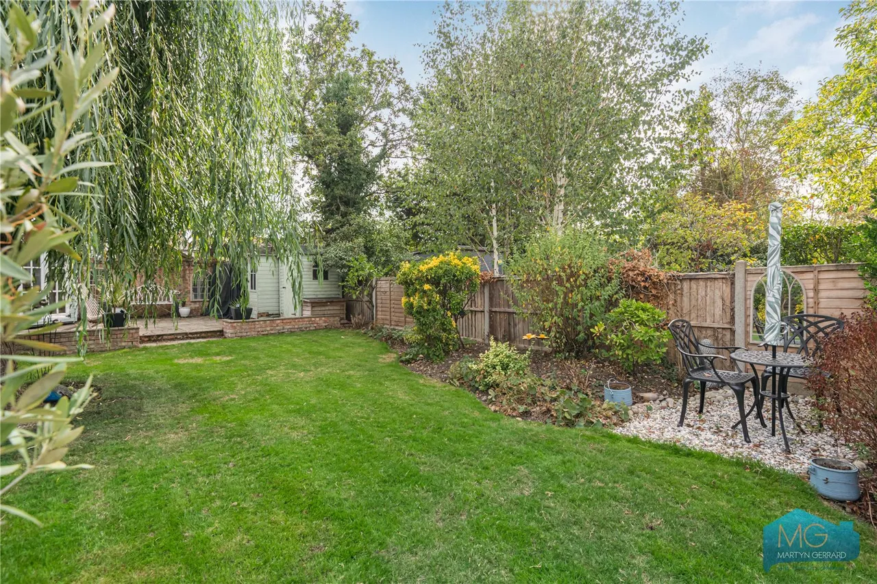 Pollard Road, London, N20, photo 30