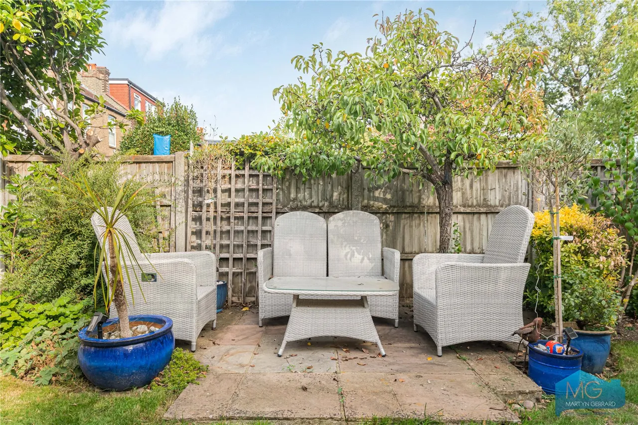 Pollard Road, London, N20, photo 32