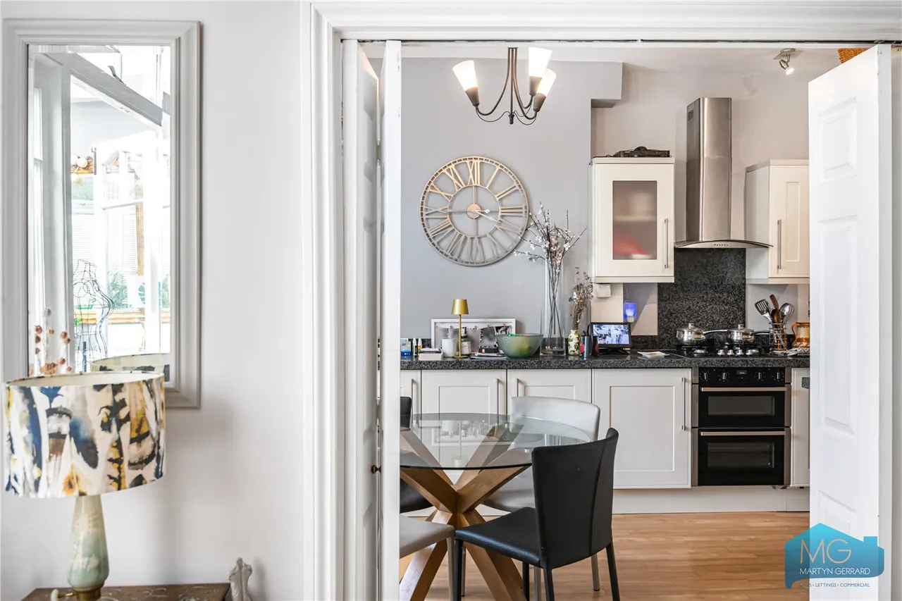 Pollard Road, London, N20, photo 11