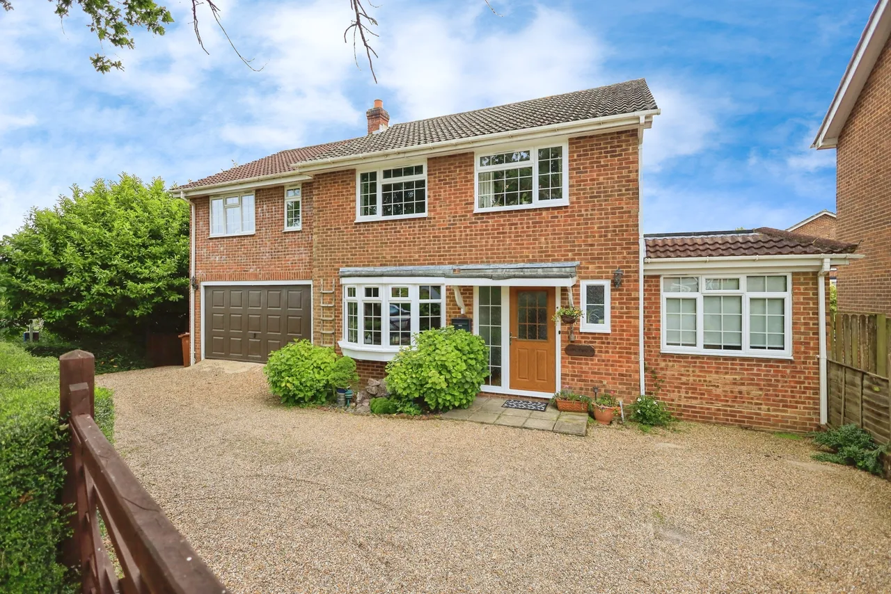 5 bed house for sale, Pages Hill, Heathfield, TN21