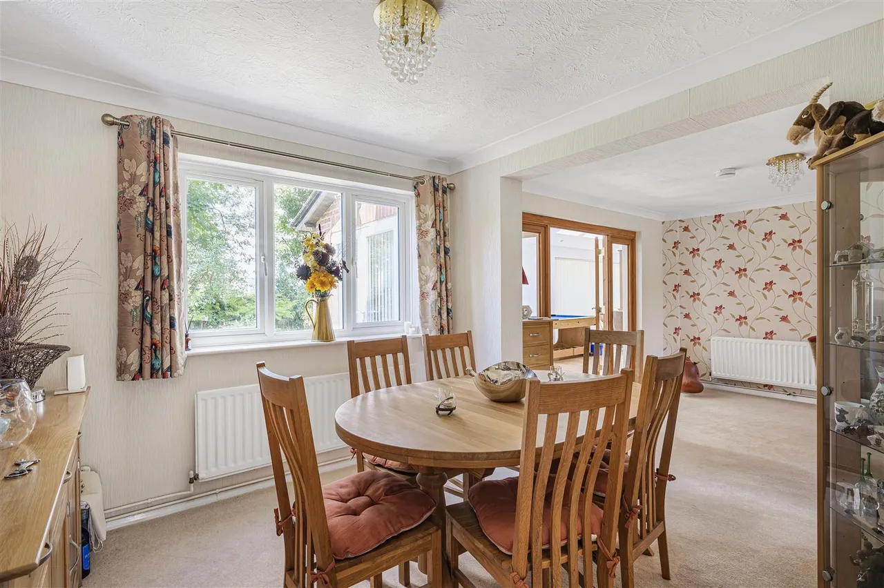 Rugby Close, Seaford, photo 17