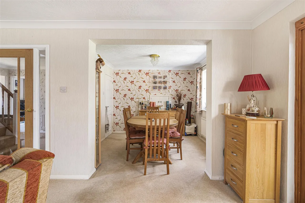 Rugby Close, Seaford, photo 16
