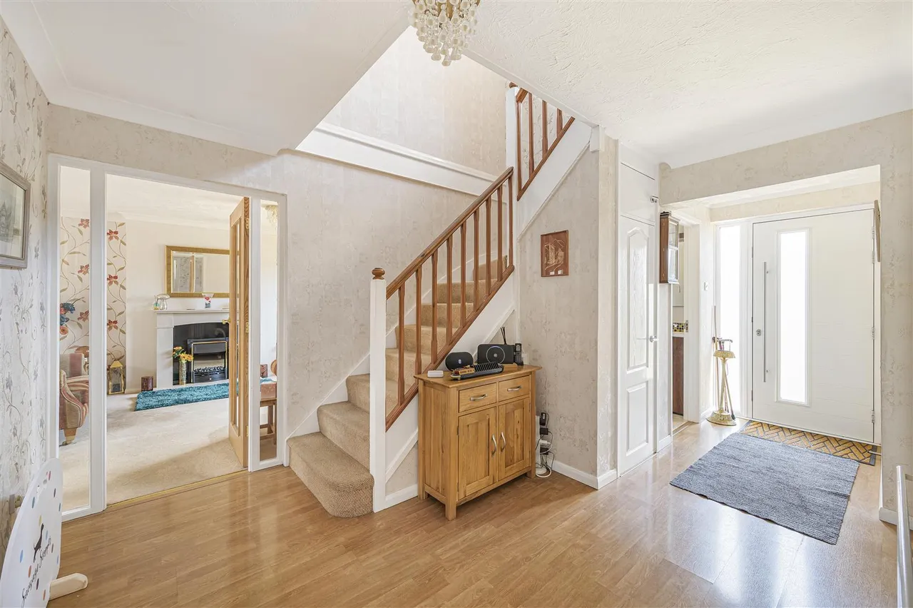 Rugby Close, Seaford, photo 10
