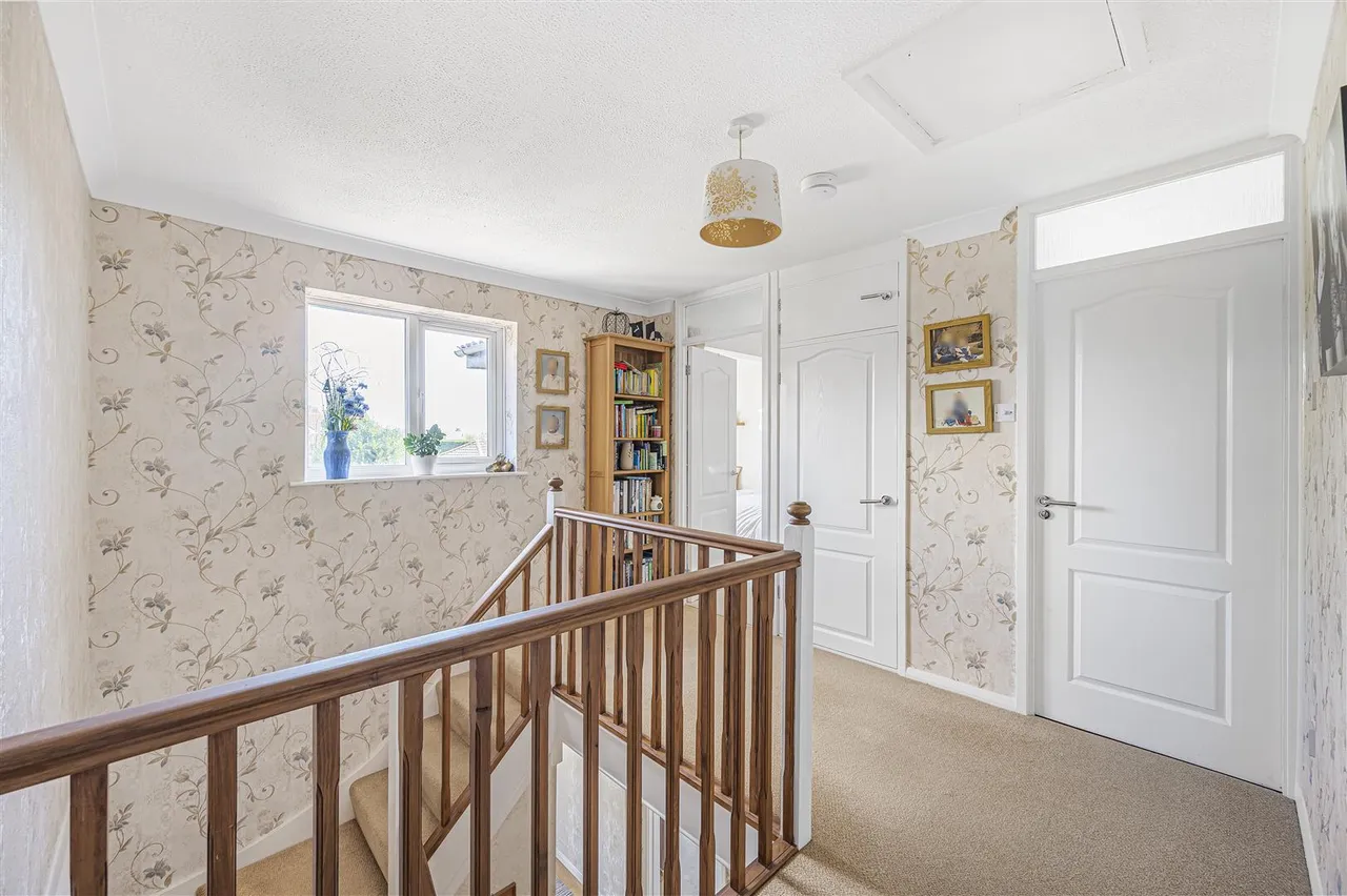 Rugby Close, Seaford, photo 23