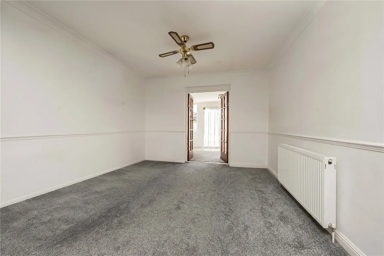 Adelphi Crescent, Hayes, UB4, photo 9