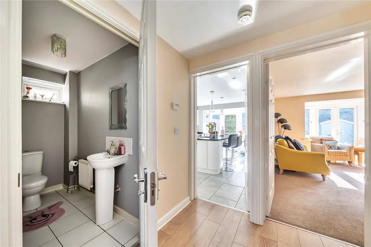 Castle Lodge Way, Rothwell, LS26, photo 16