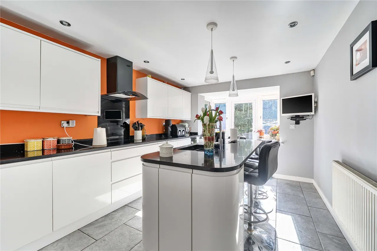 Castle Lodge Way, Rothwell, LS26, photo 3