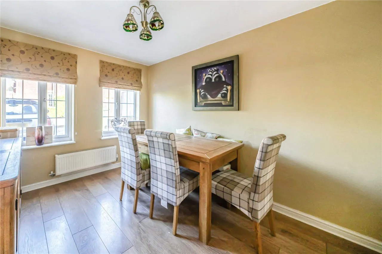 Castle Lodge Way, Rothwell, LS26, photo 4