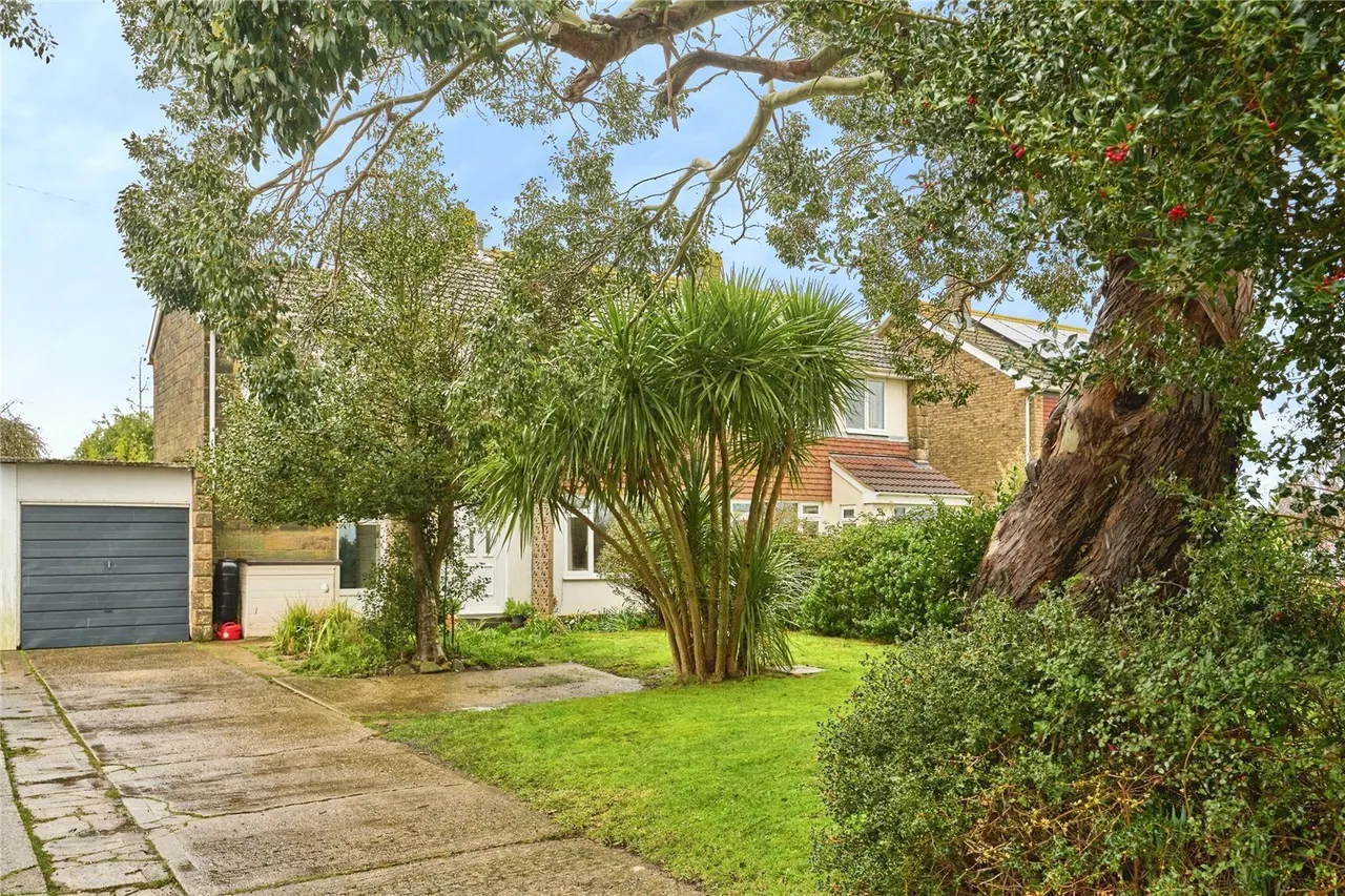 Nodes Road, Cowes, PO31, photo 2