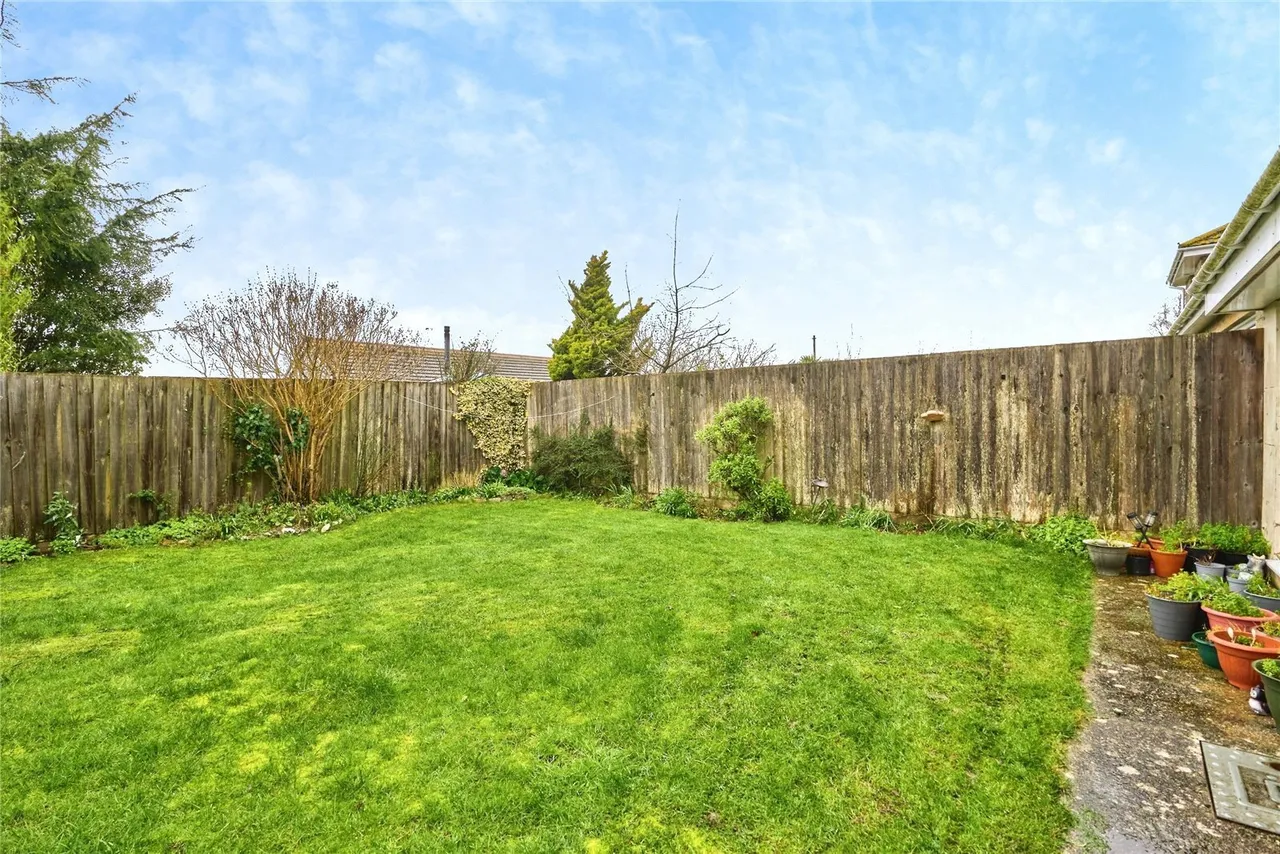 Nodes Road, Cowes, PO31, photo 9