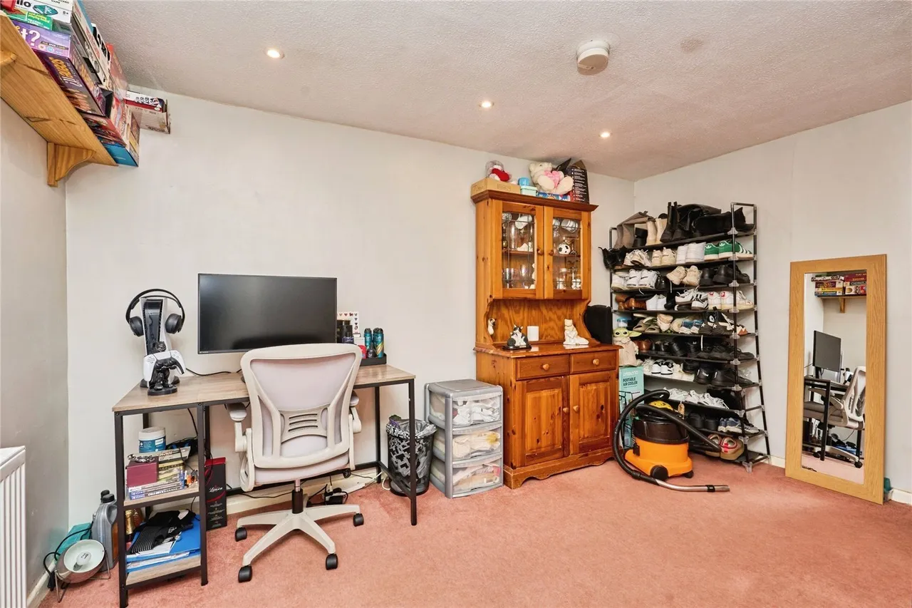 Nodes Road, Cowes, PO31, photo 15