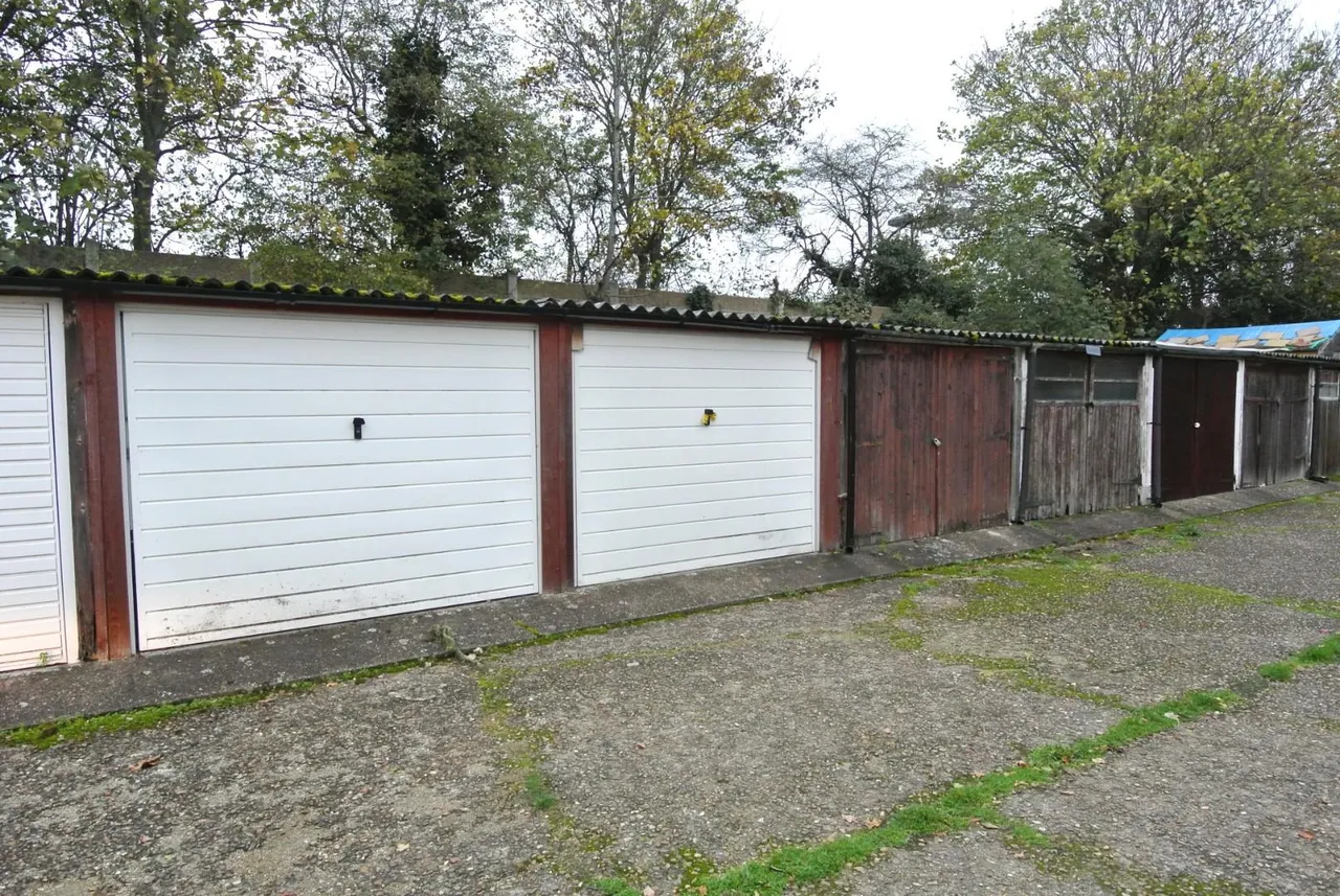Dukes Close, Ashford, Surrey, TW15 1BQ, photo 13