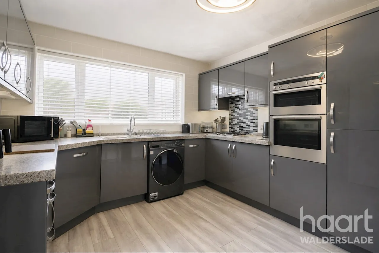 Tunbury Avenue, Chatham, ME5, photo 3