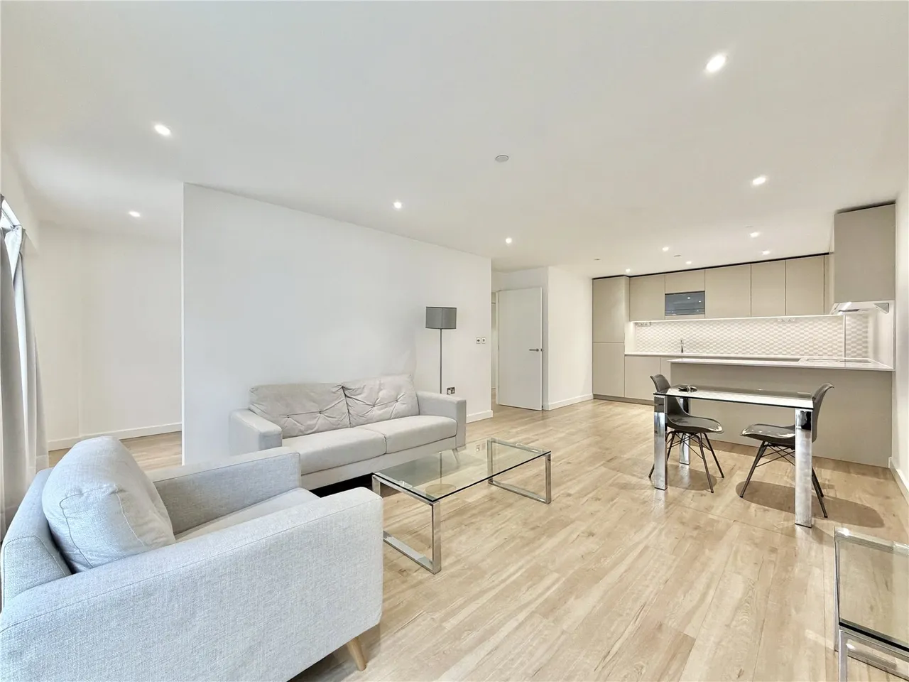 Caversham Road, London, NW9, photo 5