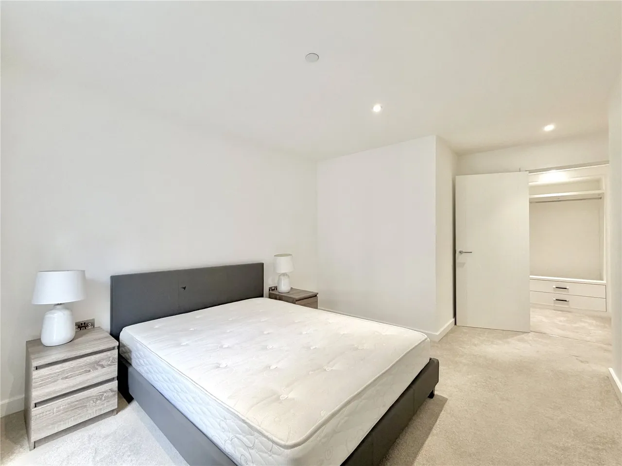 Caversham Road, London, NW9, photo 8