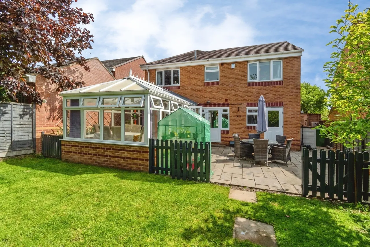Horseshoe Drive, Cannock, Staffordshire, WS12, photo 2