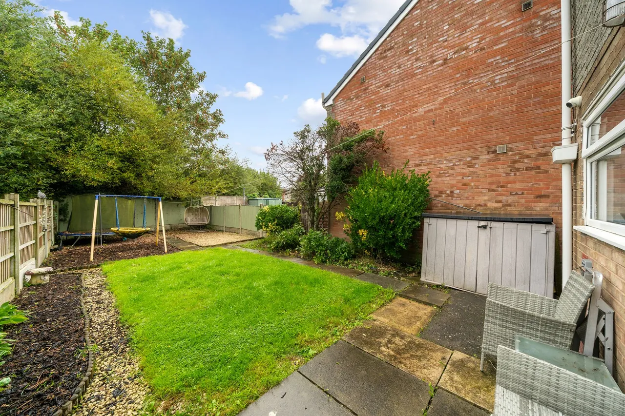 Hodnet Drive, Ashton-In-Makerfield, Wigan, Wigan, WN4 8PQ, photo 16