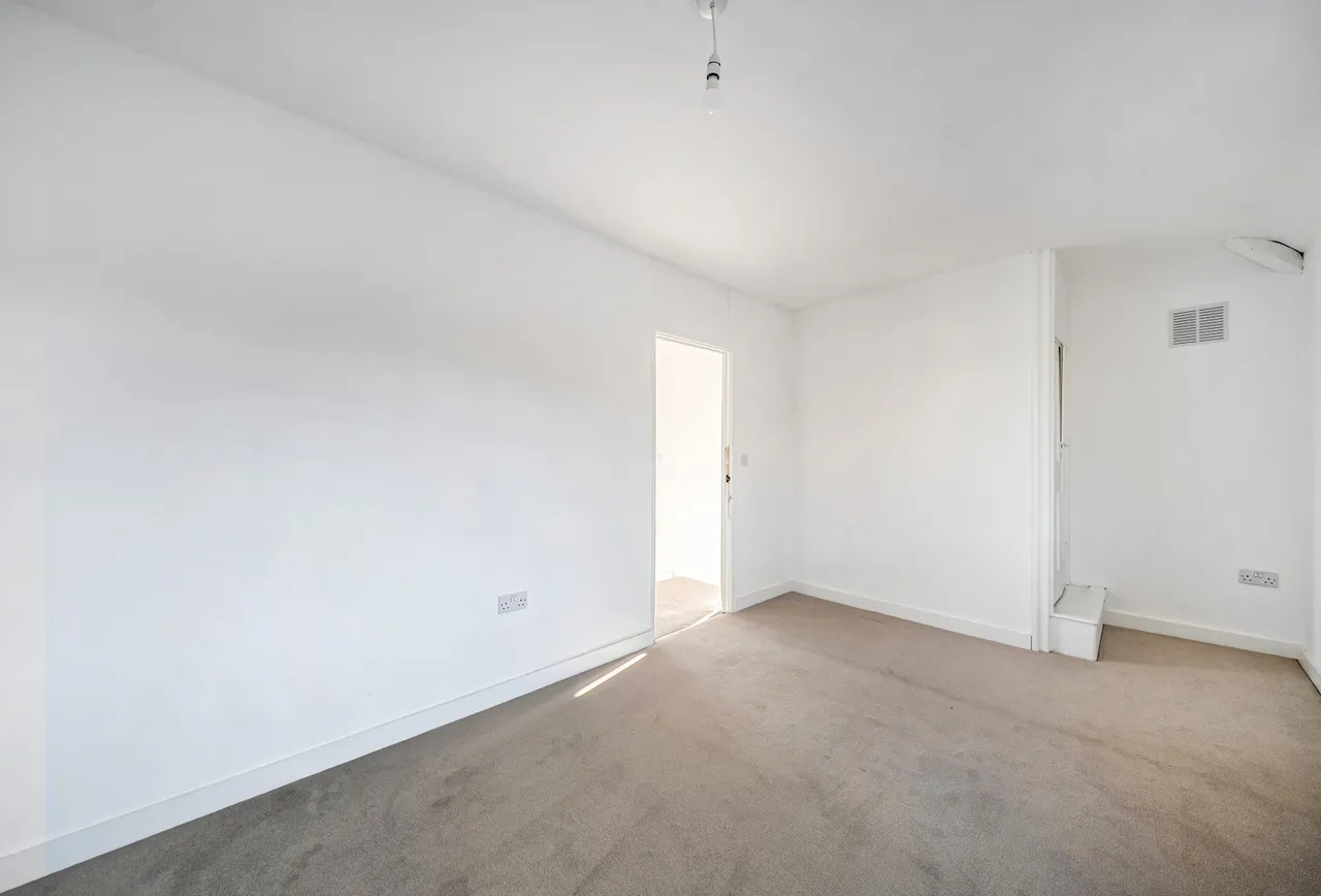 Neath Gardens, Morden, SM4 6JN, photo 19