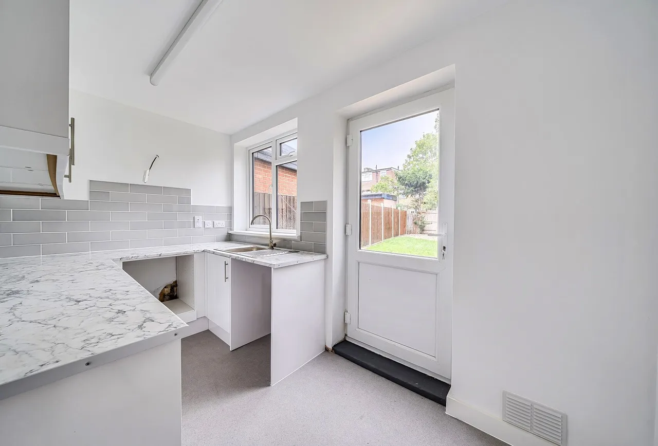 Neath Gardens, Morden, SM4 6JN, photo 11