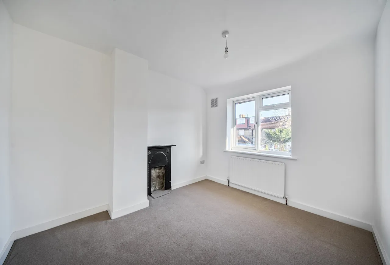 Neath Gardens, Morden, SM4 6JN, photo 4