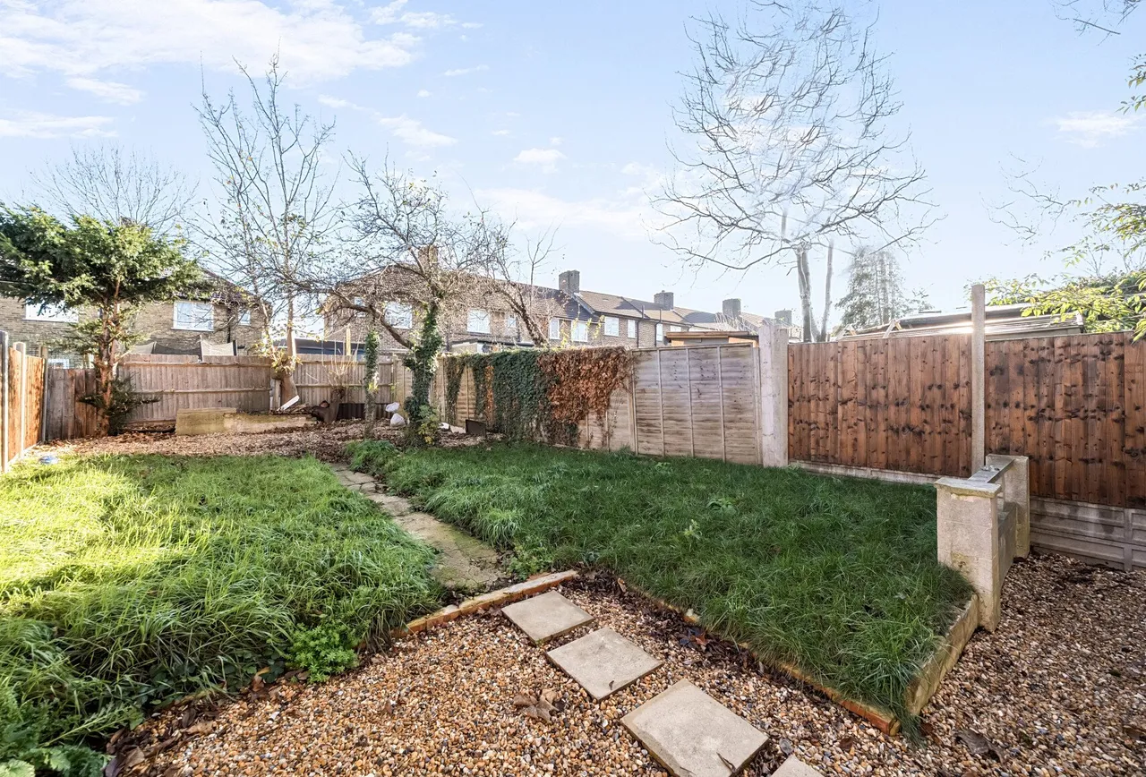 Neath Gardens, Morden, SM4 6JN, photo 22