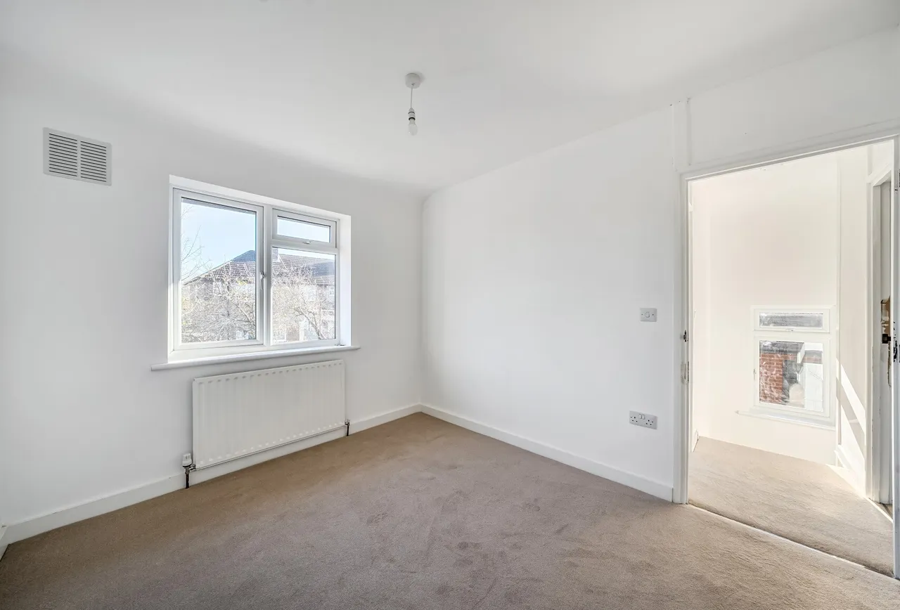 Neath Gardens, Morden, SM4 6JN, photo 18