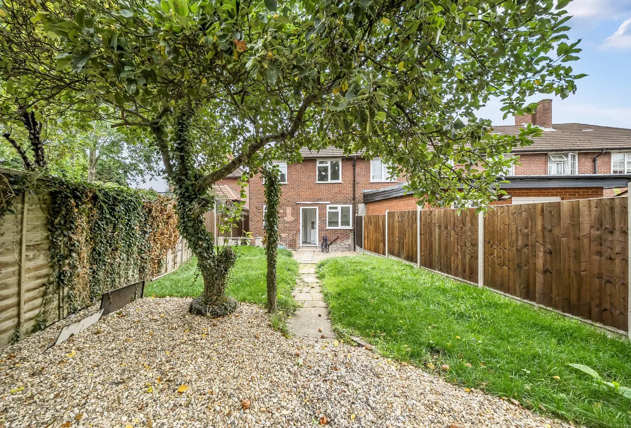 Neath Gardens, Morden, SM4 6JN, photo 8