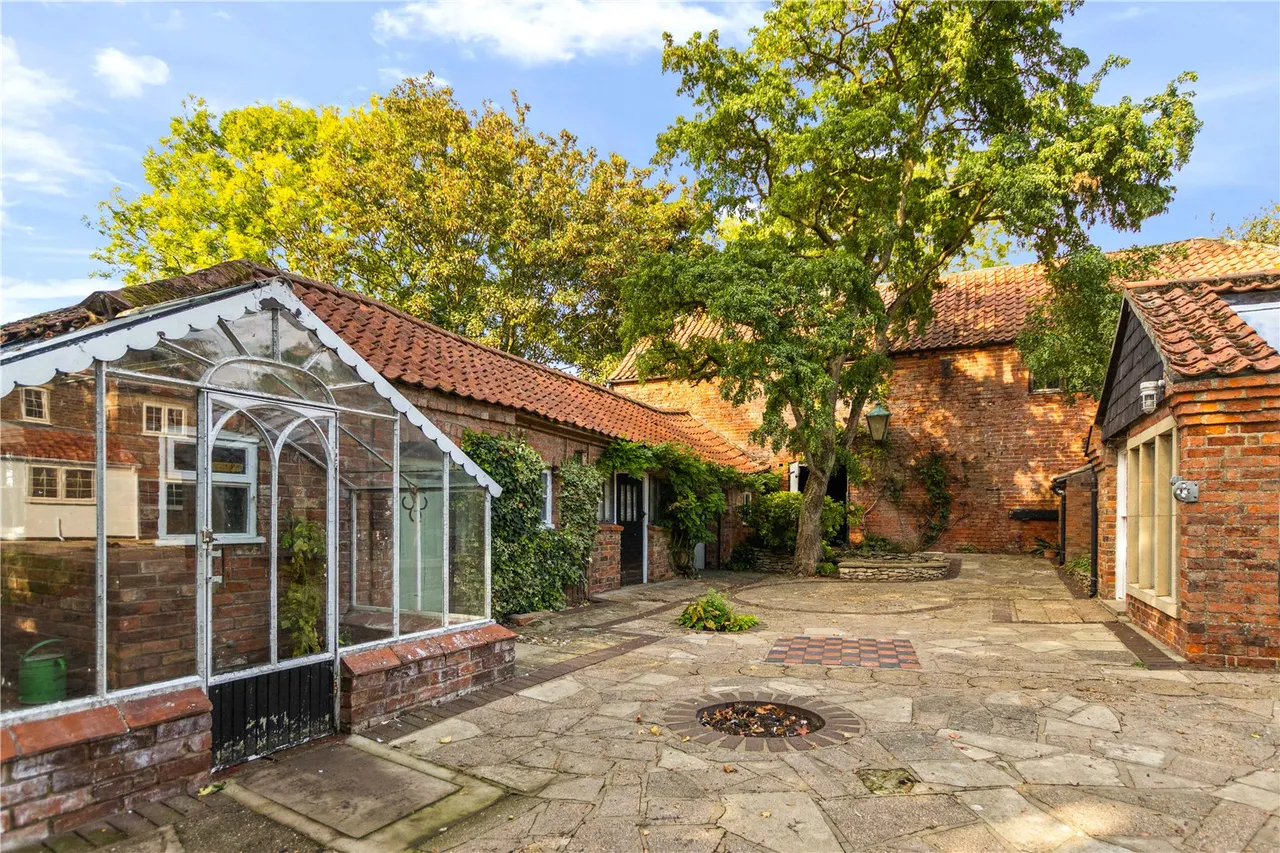 Southfield Road, North Kelsey, photo 28