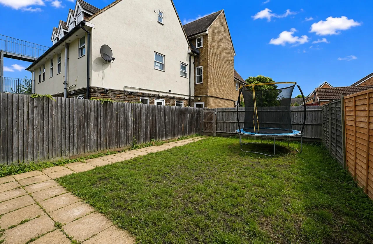 Woodend Close, Grays, RM17, photo 14