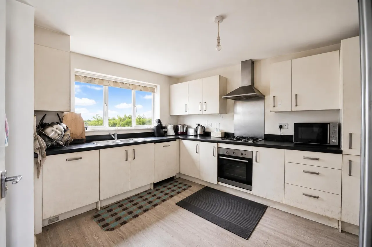 Woodend Close, Grays, RM17, photo 4