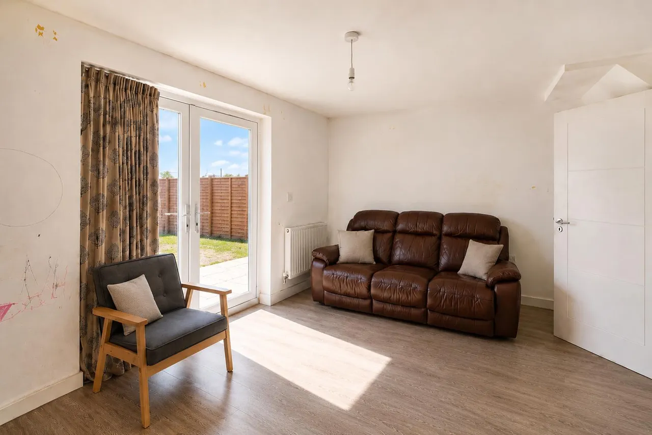 Woodend Close, Grays, RM17, photo 2