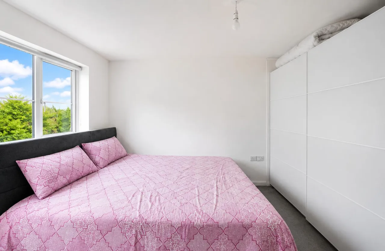 Woodend Close, Grays, RM17, photo 7