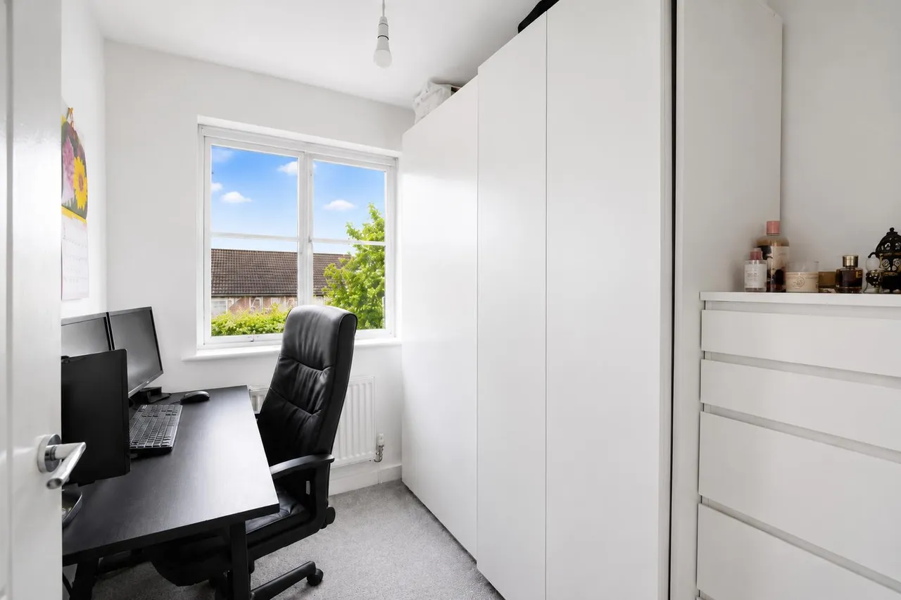 Woodend Close, Grays, RM17, photo 11