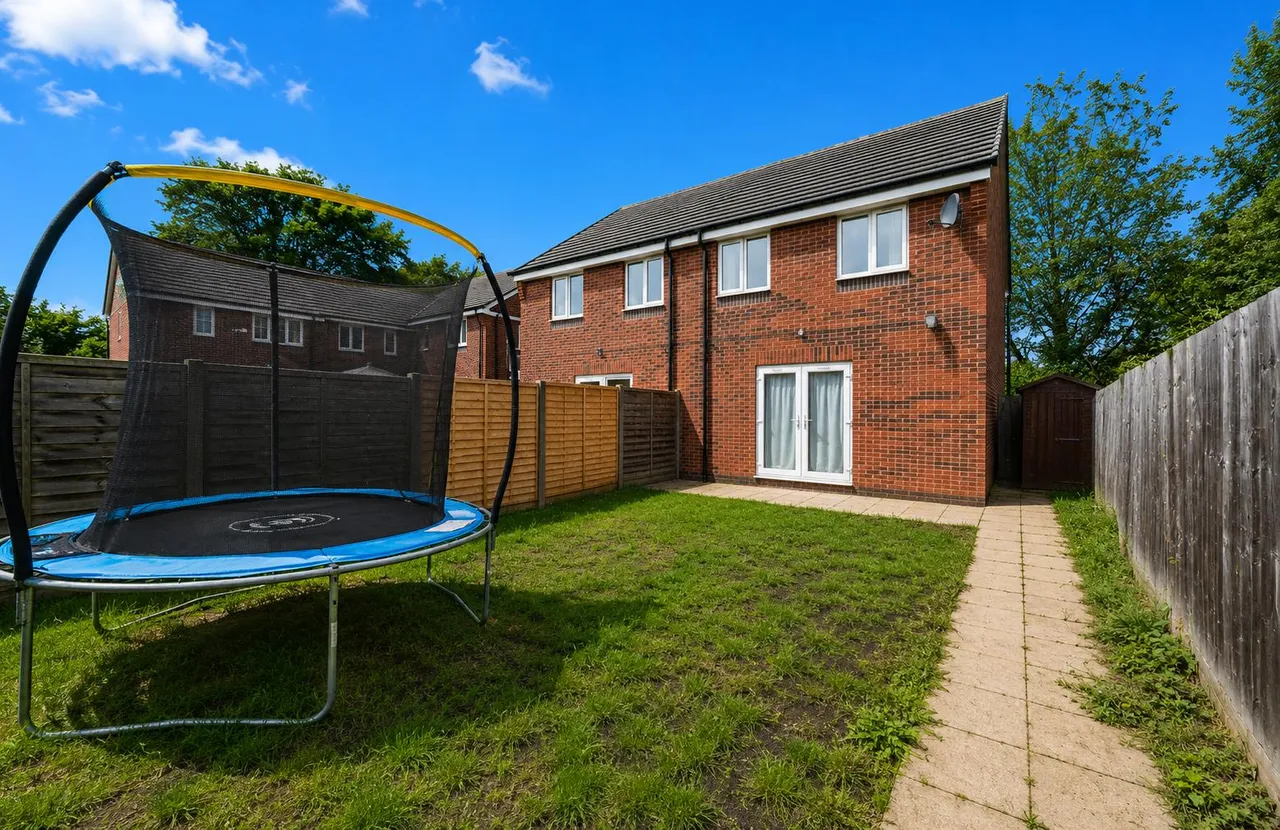 Woodend Close, Grays, RM17, photo 13