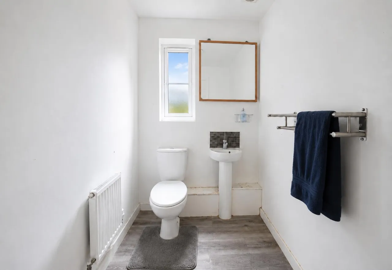 Woodend Close, Grays, RM17, photo 12