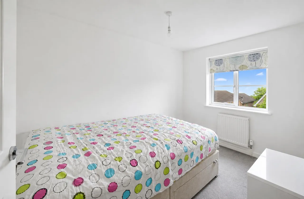 Woodend Close, Grays, RM17, photo 9