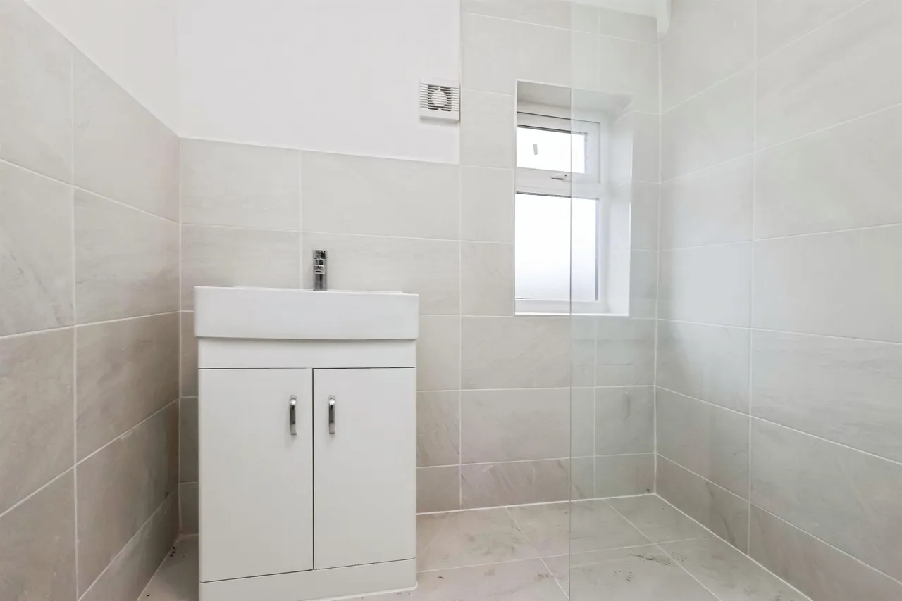 Shenstone Valley Road, Halesowen, B62, photo 6