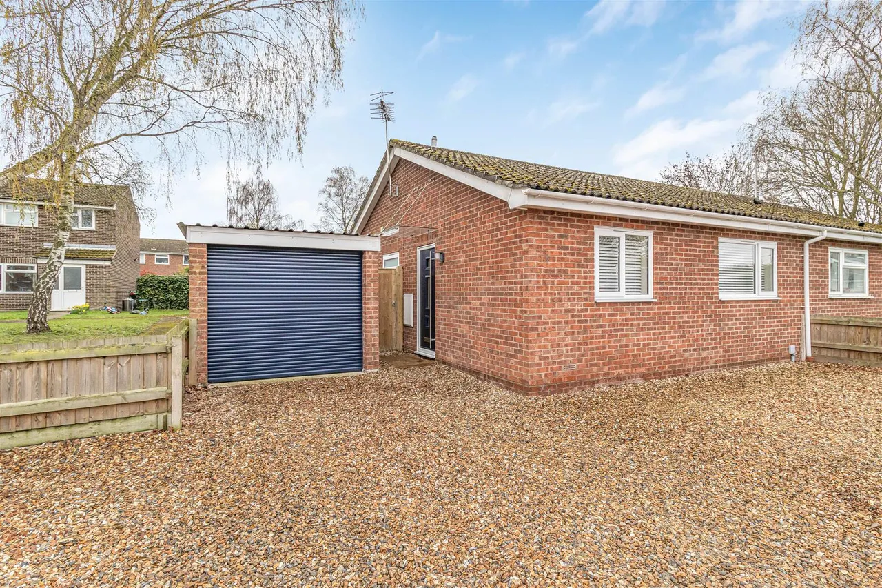 Honeysuckle Close, Red Lodge, IP28, photo 21