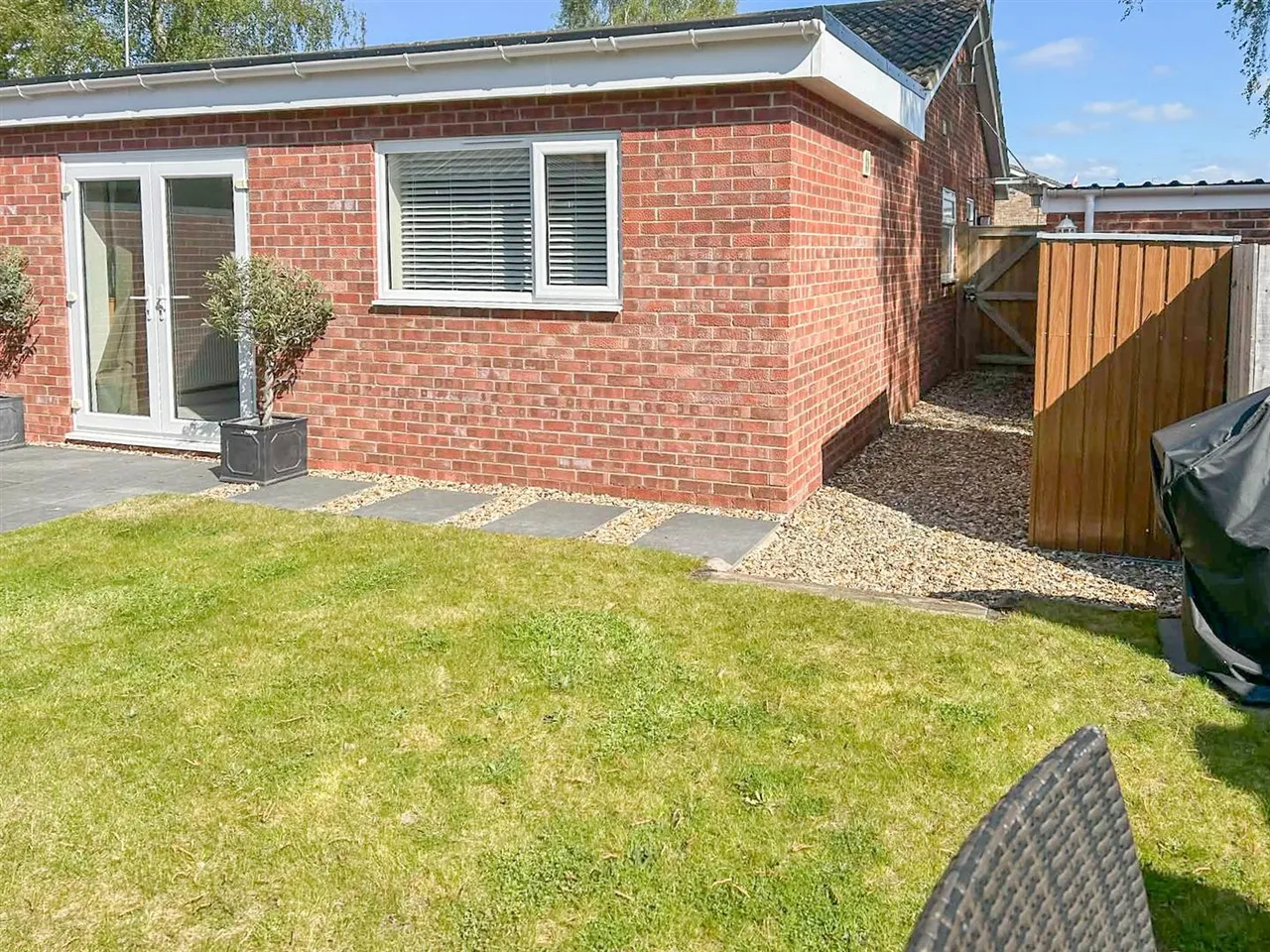 Honeysuckle Close, Red Lodge, IP28, photo 19