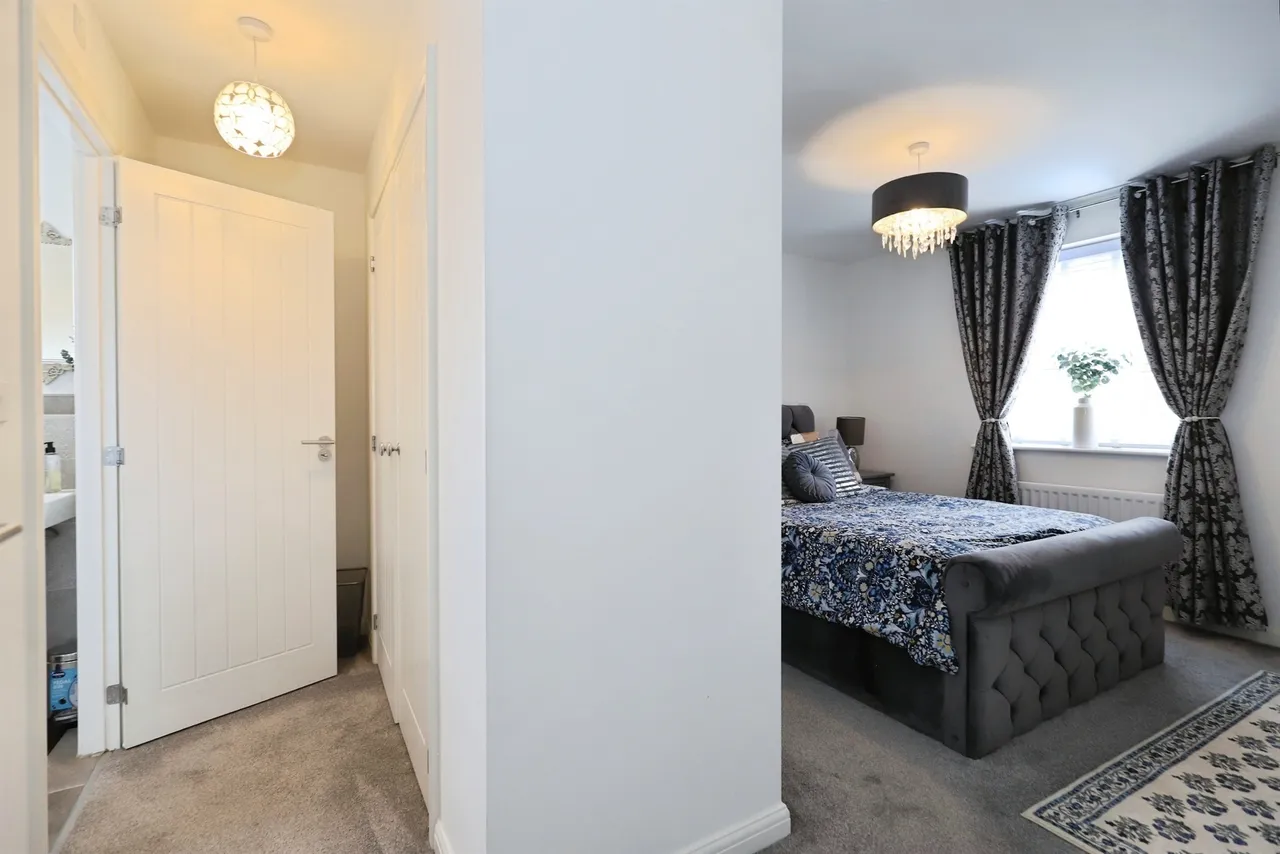 Hornbeam Way, Essington, WV11, photo 10