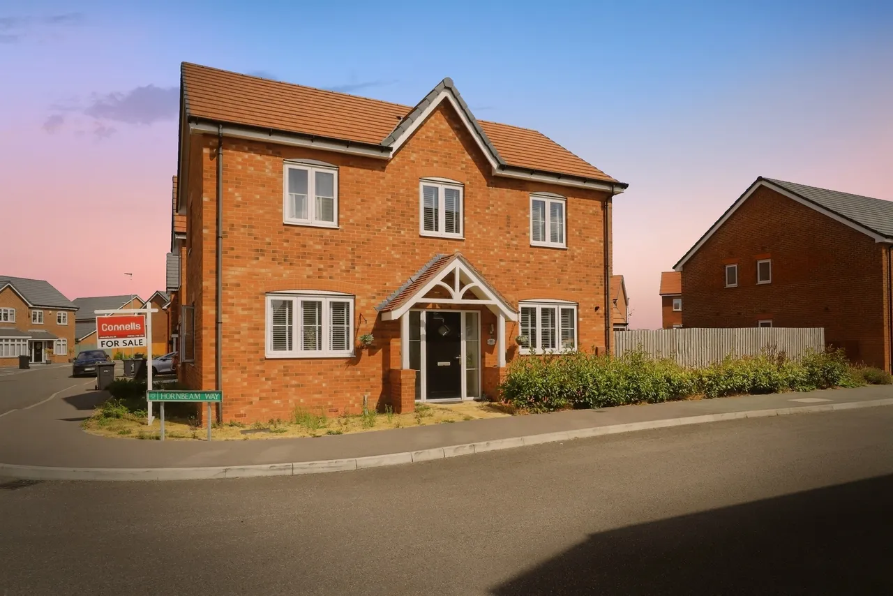 4 bed house for sale, Hornbeam Way, Essington, WV11