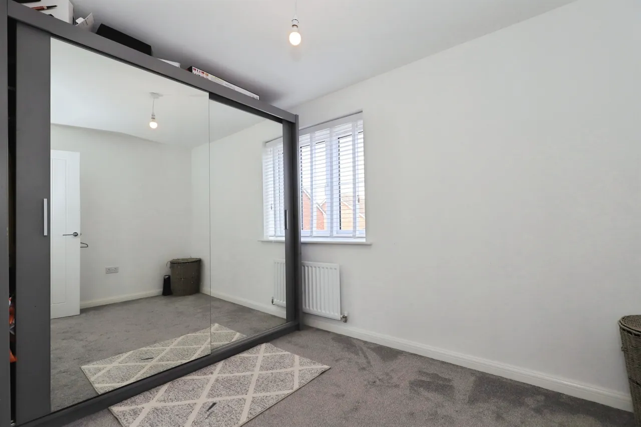 Hornbeam Way, Essington, WV11, photo 12