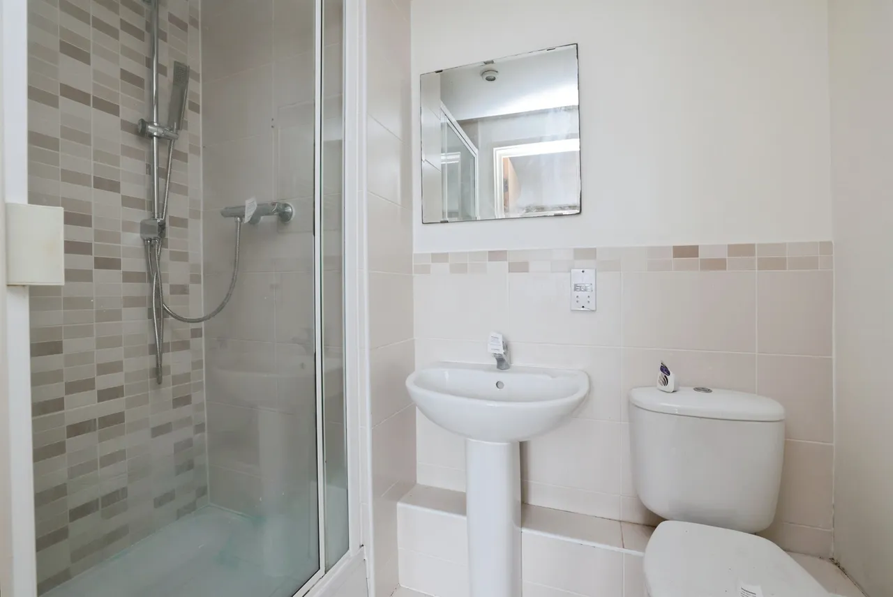 Tadros Court, High Wycombe, HP13, photo 5