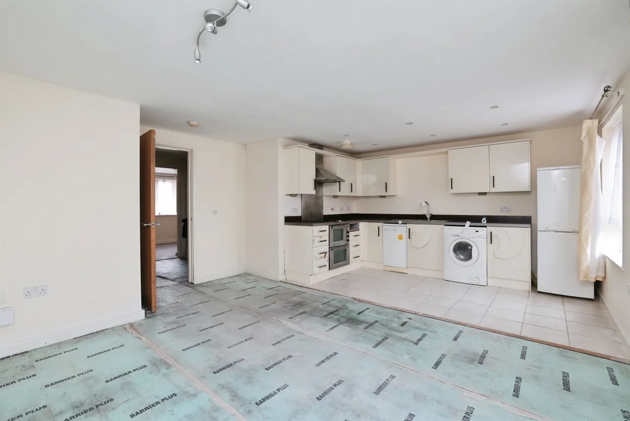 Tadros Court, High Wycombe, HP13, photo 13