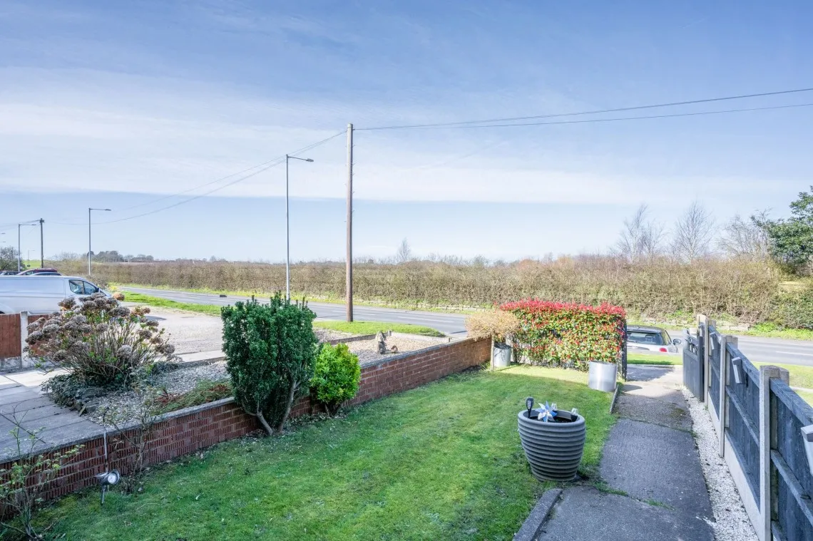 Crosshall Brow, Westhead, L40, photo 19