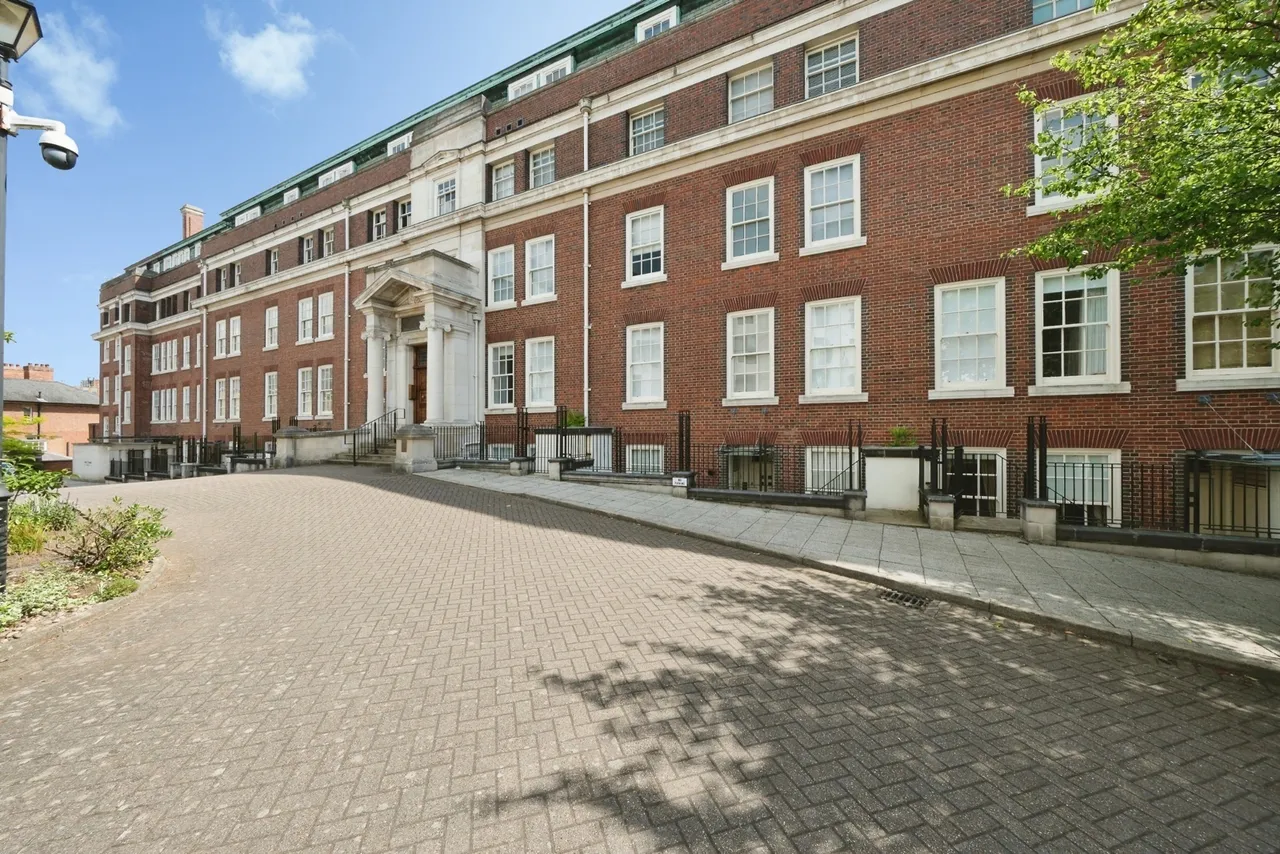 1 bed flat for sale, Standard Hill, Nottingham, NG1
